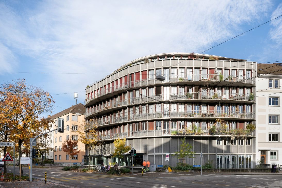 Nic_Hahne_NOV_25_Holinger_Moll-1